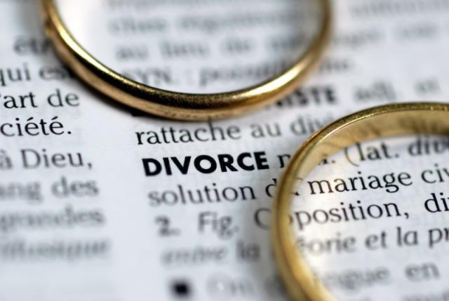 Différence entre divorce amiable et divorce par consentement mutuel à Marseille